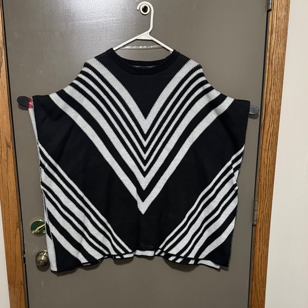August Silk Black and Gray Chevron Poncho